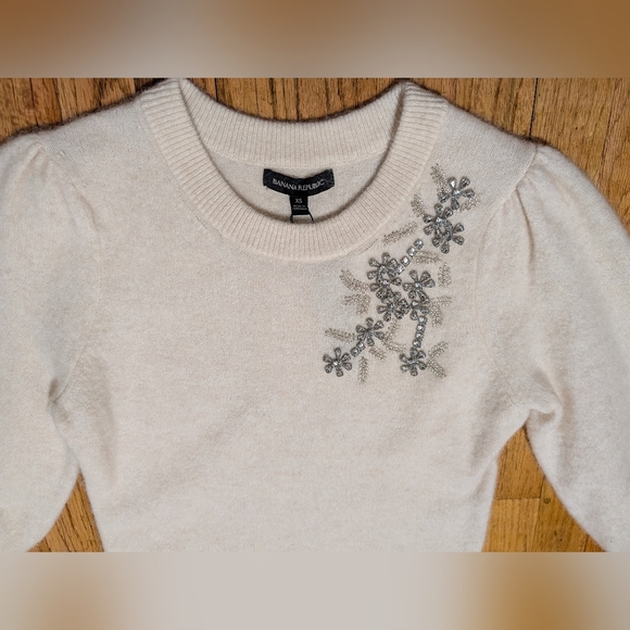 Banana Republic Sweaters - Banana Republic Cream Sweater with Silver Floral Embellishments